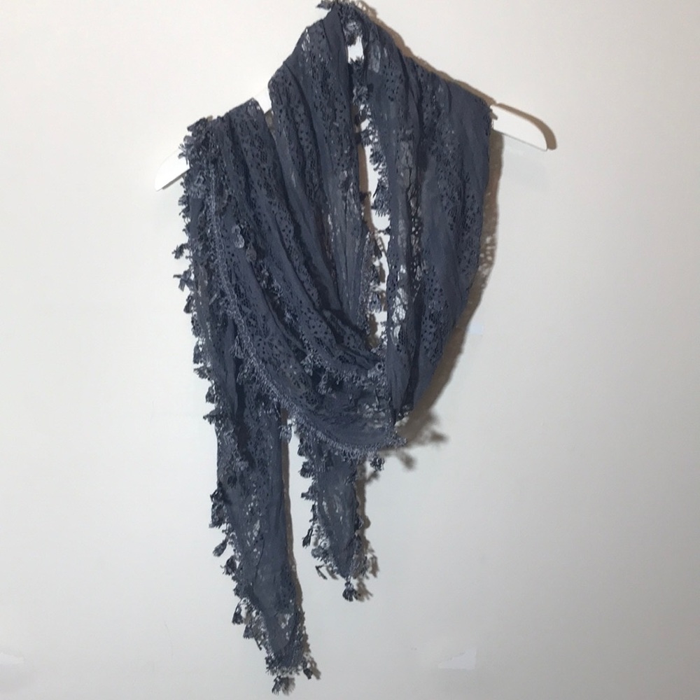 BCBG Women’s Scarf